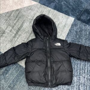 The North Face Black Puffer Jacket 550